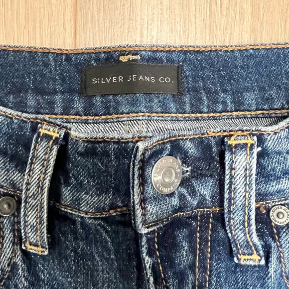 Silver Jeans - Picture 4 of 4
